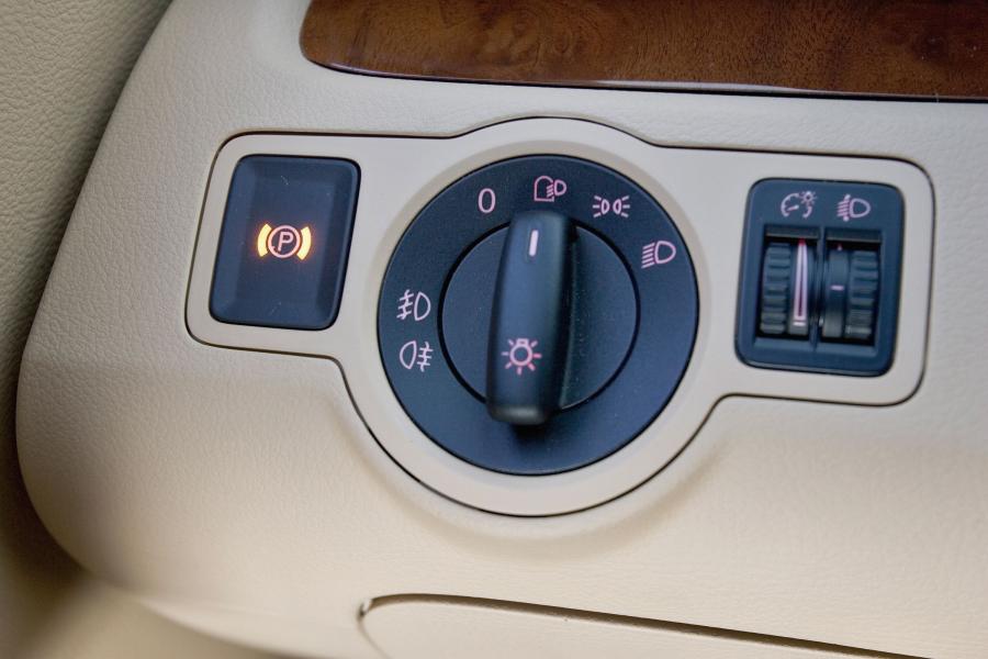  Volkswagen Passat 2005 года  (фото 68 из 161)